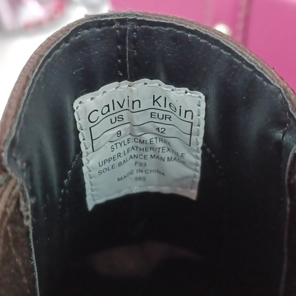 Calvin Klein Lug Chelsea NWOB - Picture 6 of 8